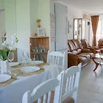 Mirrart House - просторен луксозен - 3 спални - 2 бани - център *